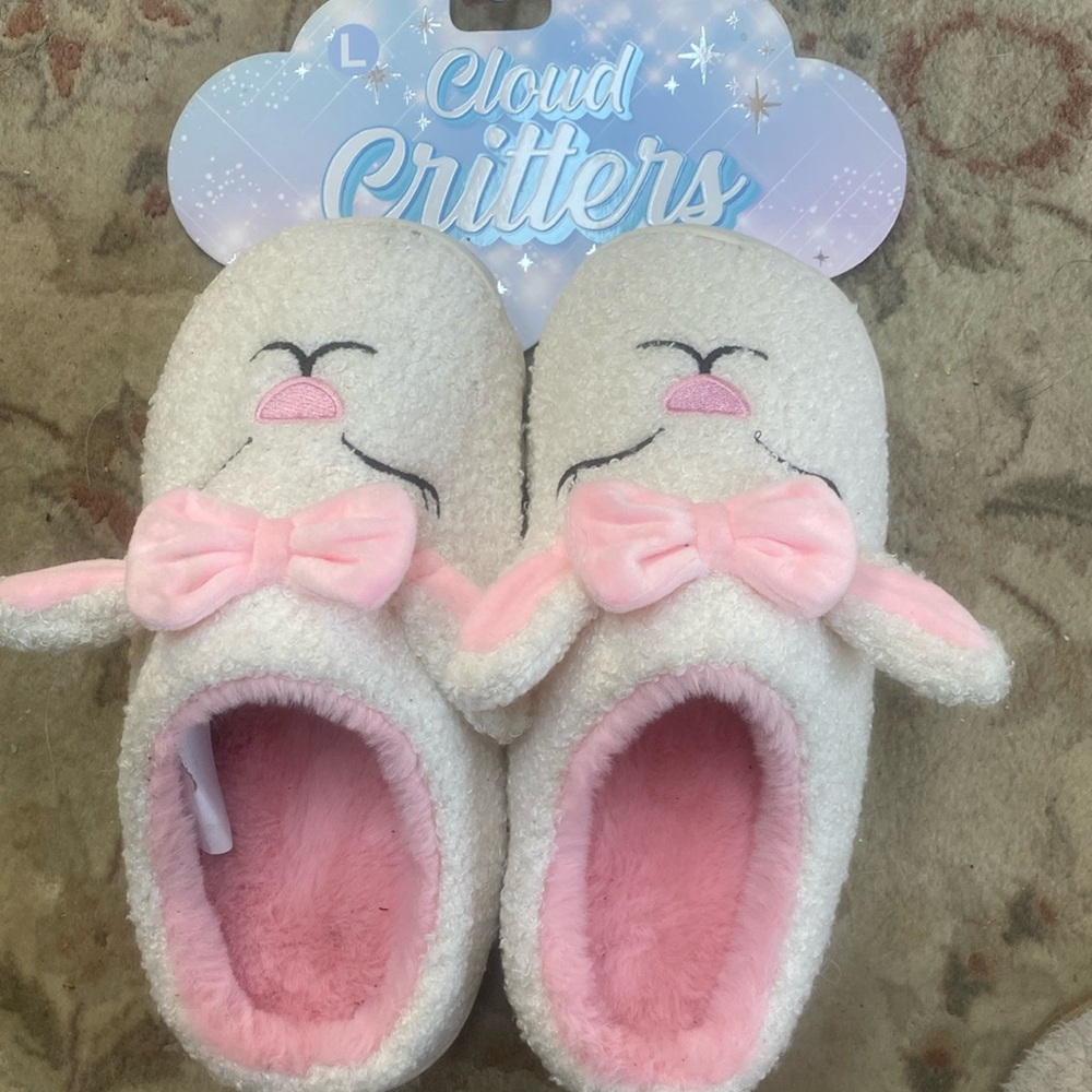 Slippers New size 8-9
